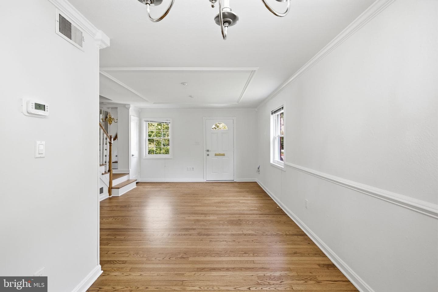 2033 Arlington Terrace photo 8