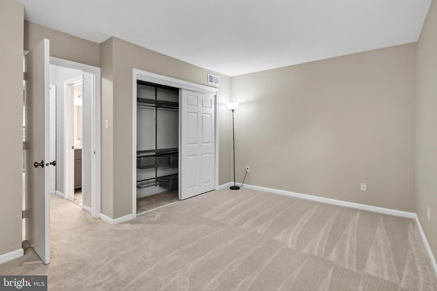 5833 Royal Ridge Drive #943 photo 24