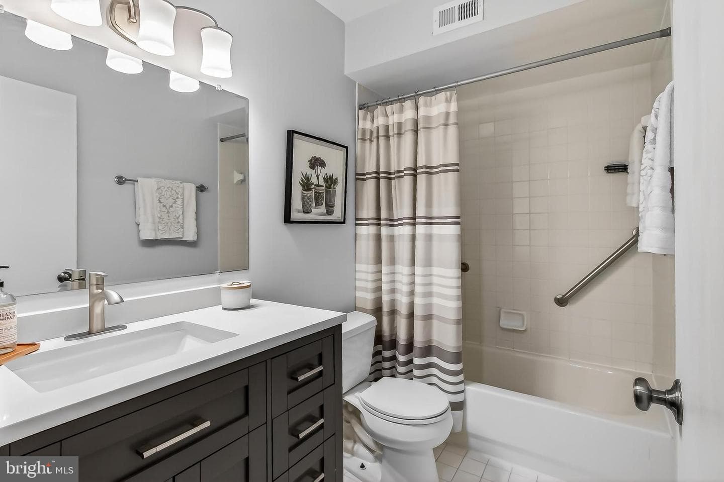 5833 Royal Ridge Drive #943 photo 28