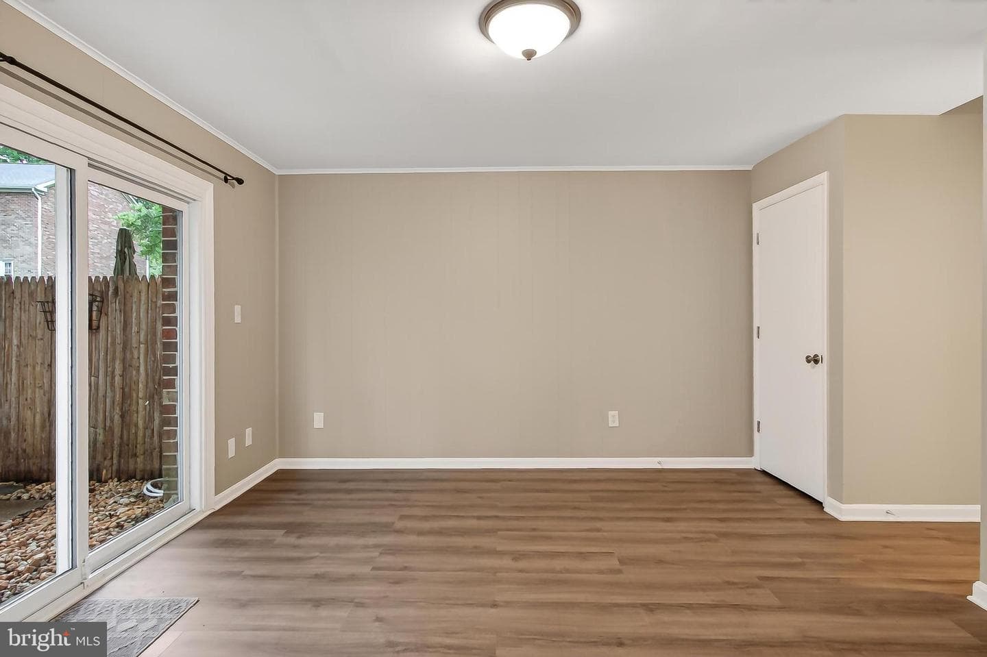 5833 Royal Ridge Drive #943 photo 33