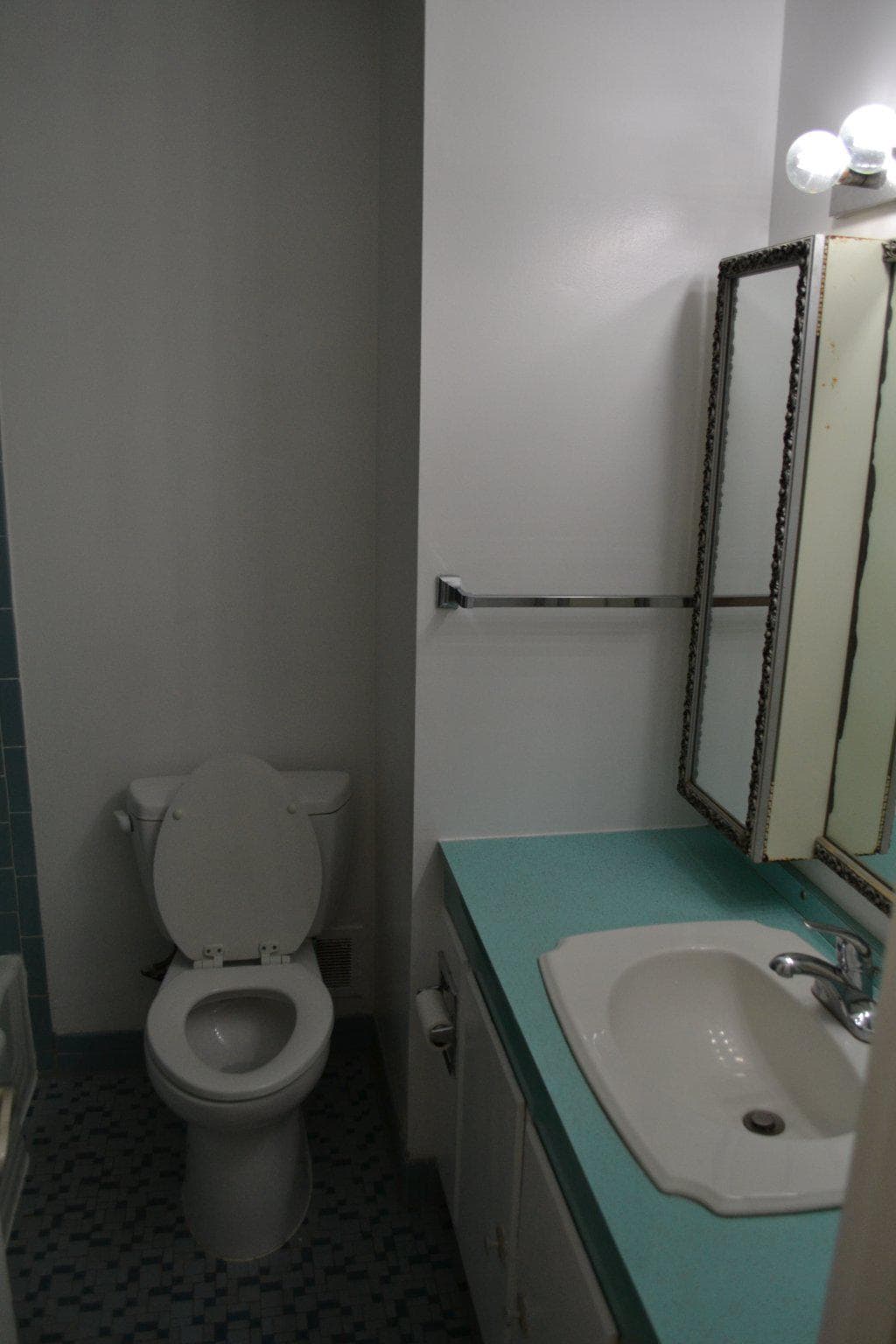 5008 Regina Drive photo 37