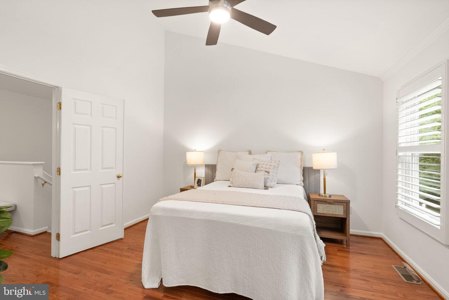 12056 Edgemere Circle photo 35