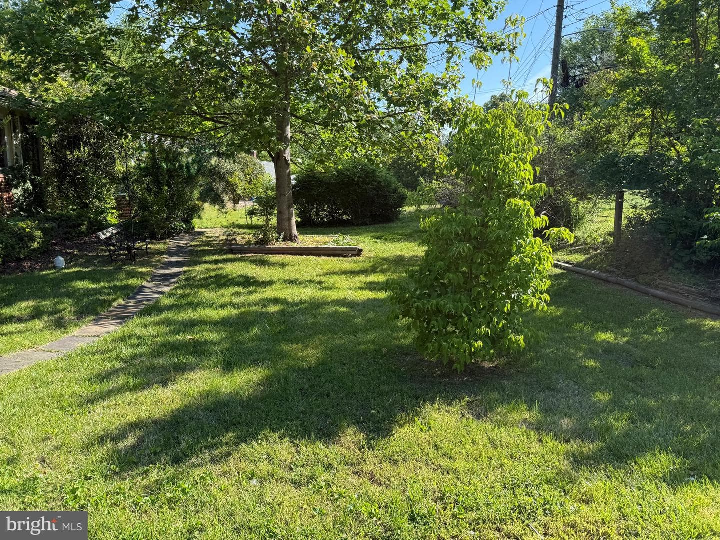 7028 Bradley Circle photo 17