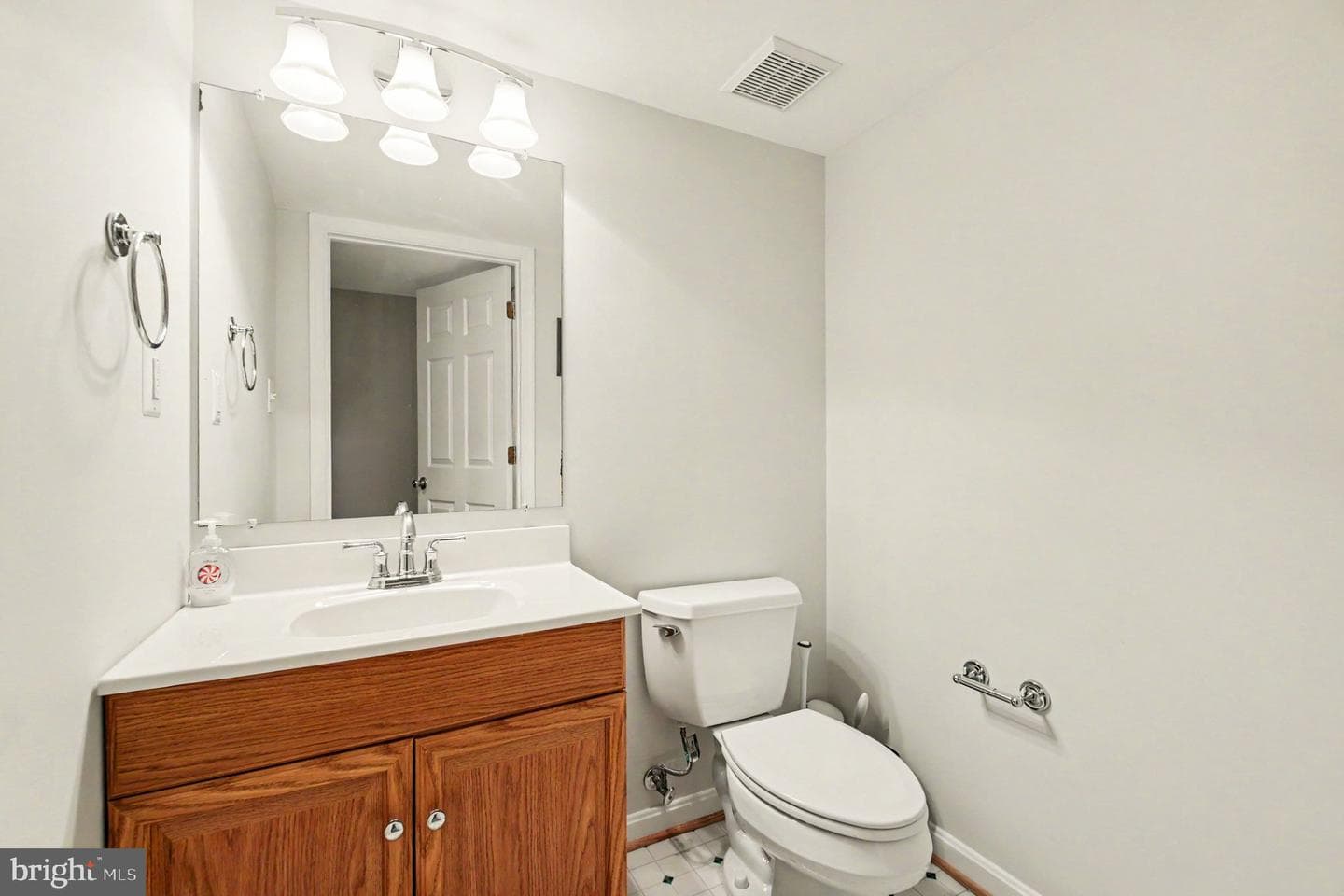 8019 Oak Bridge Lane photo 33