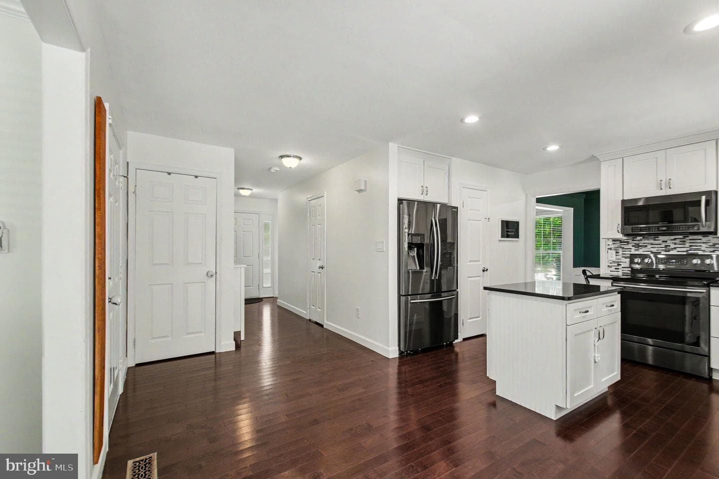 8019 Oak Bridge Lane photo 8