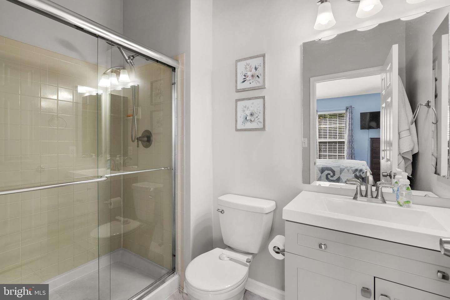 6592 Skylemar Trail photo 10