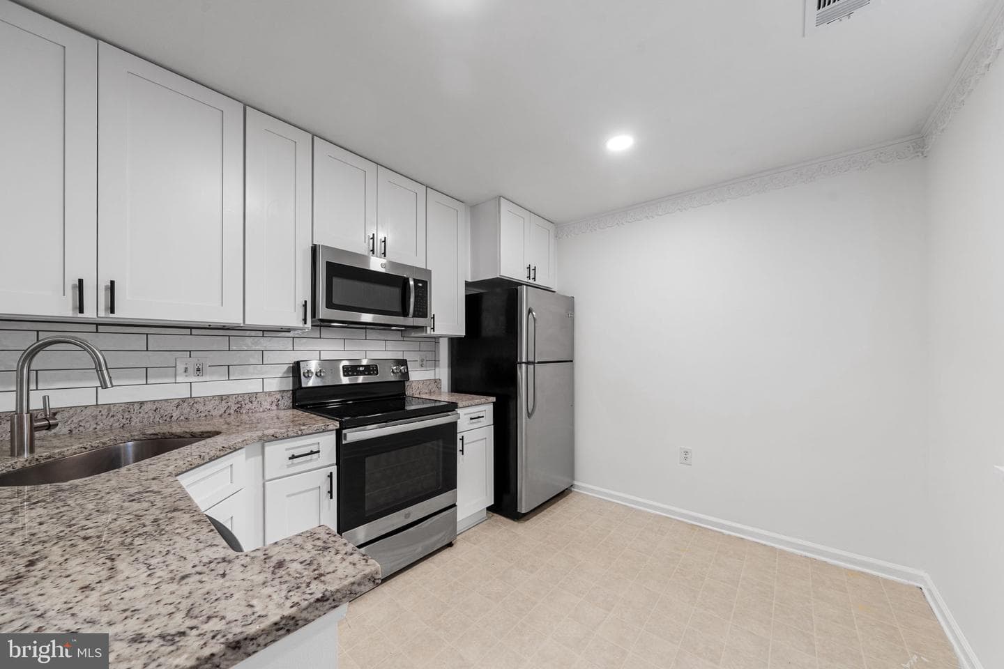 2912 Yarling Court photo 8
