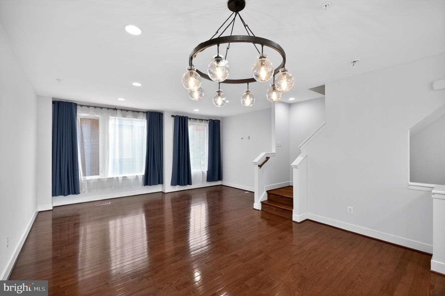 8319 Looking Glass Way photo 10