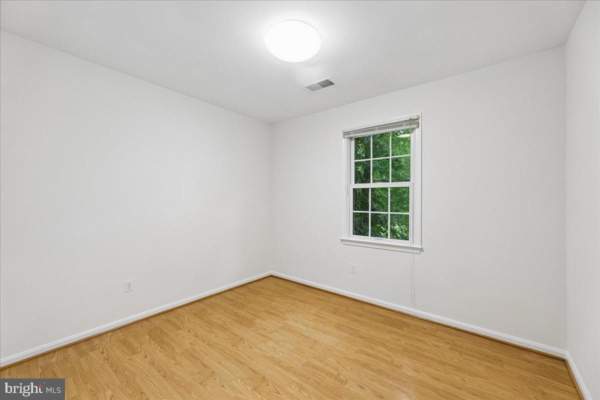 5032 King David Boulevard photo 27