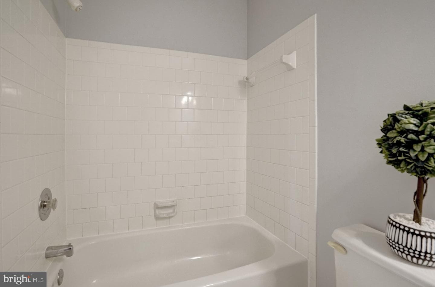 2122 Hutchison Grove Court photo 40