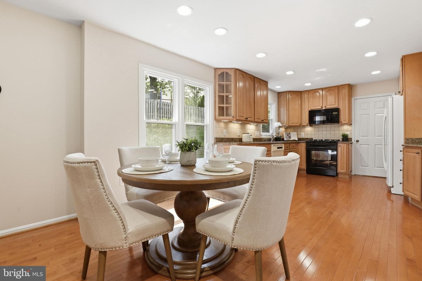 219 Apple Blossom Court photo 14
