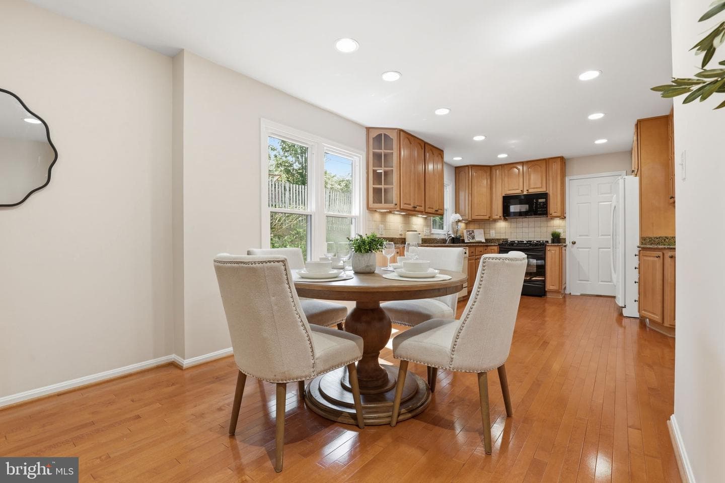 219 Apple Blossom Court photo 16