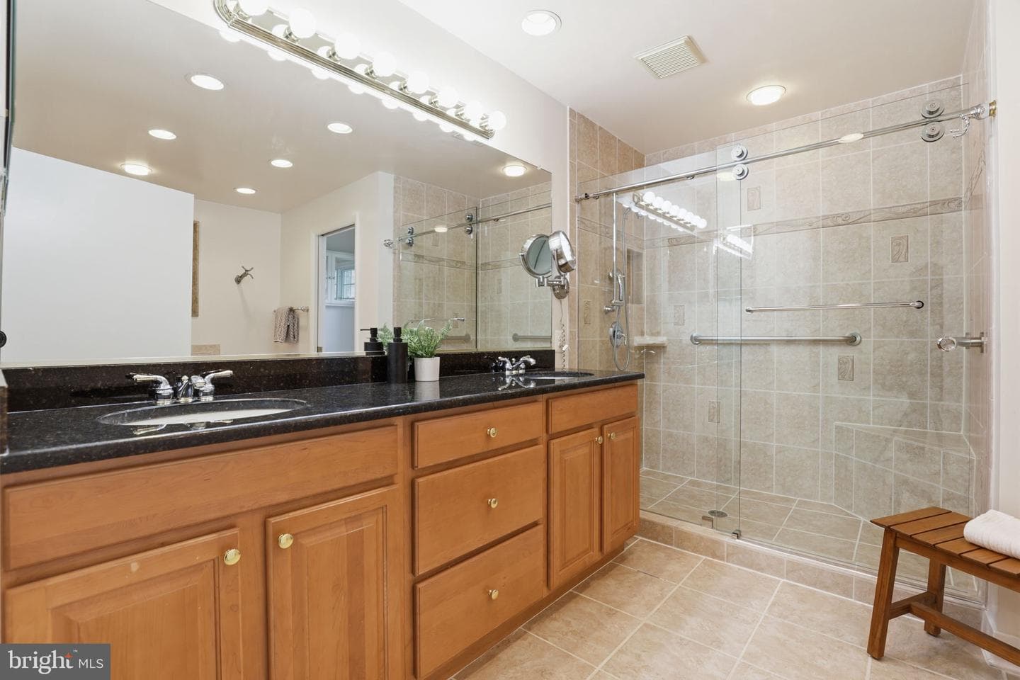 219 Apple Blossom Court photo 28