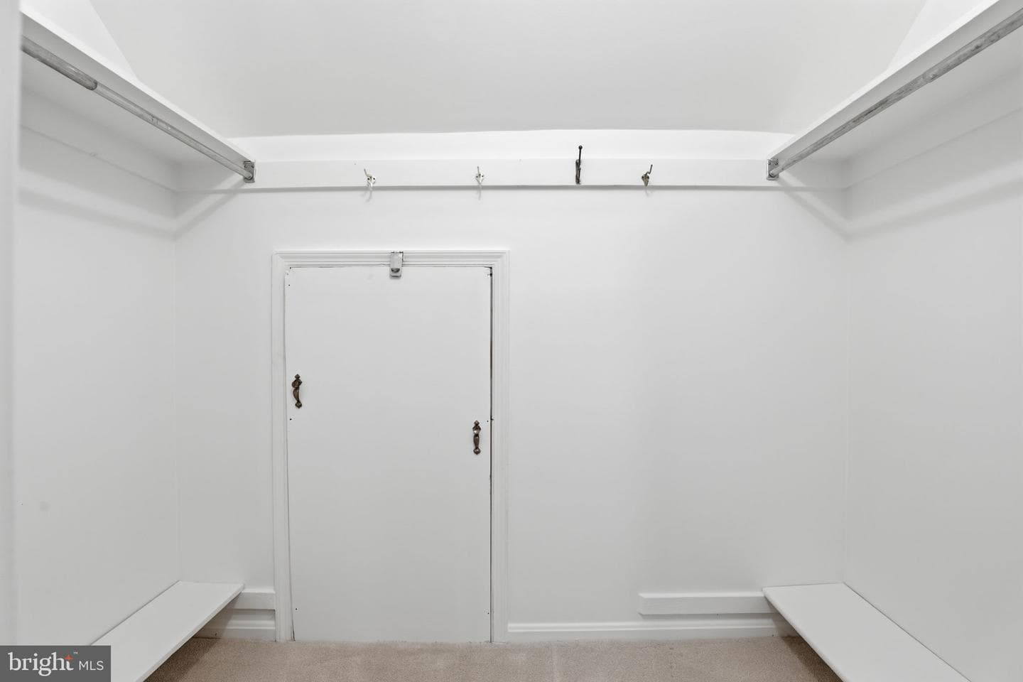 219 Apple Blossom Court photo 32