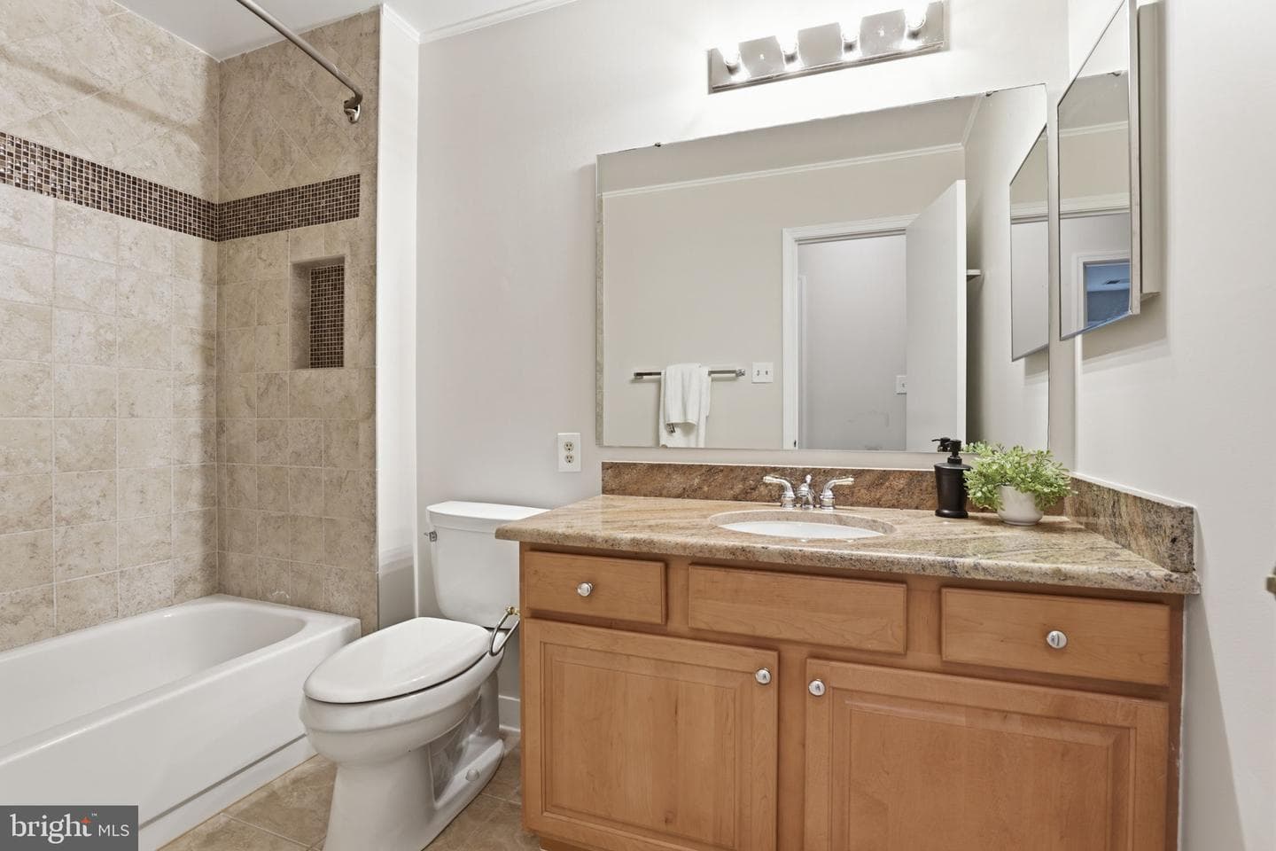 219 Apple Blossom Court photo 37