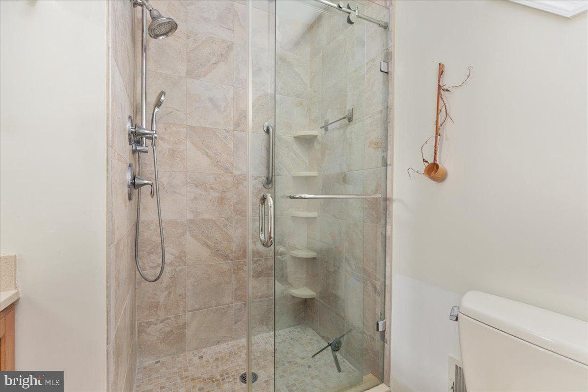 6765 Blanche Drive photo 29