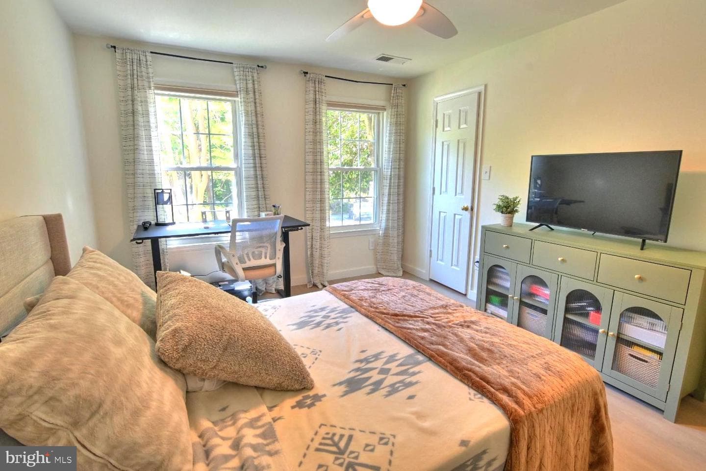 2220 Springwood Drive #c photo 28