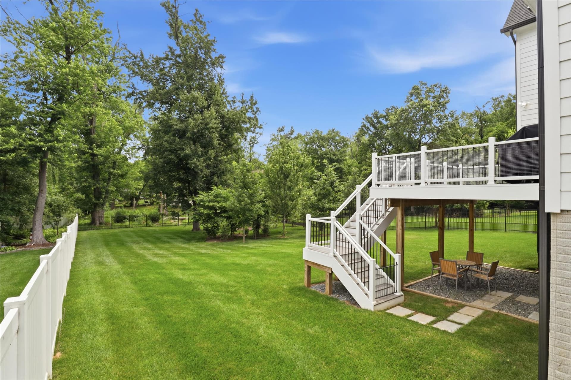 202 Branch Road SE, Vienna