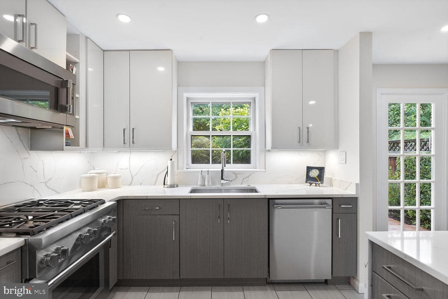 7024 Alicent Place photo 11