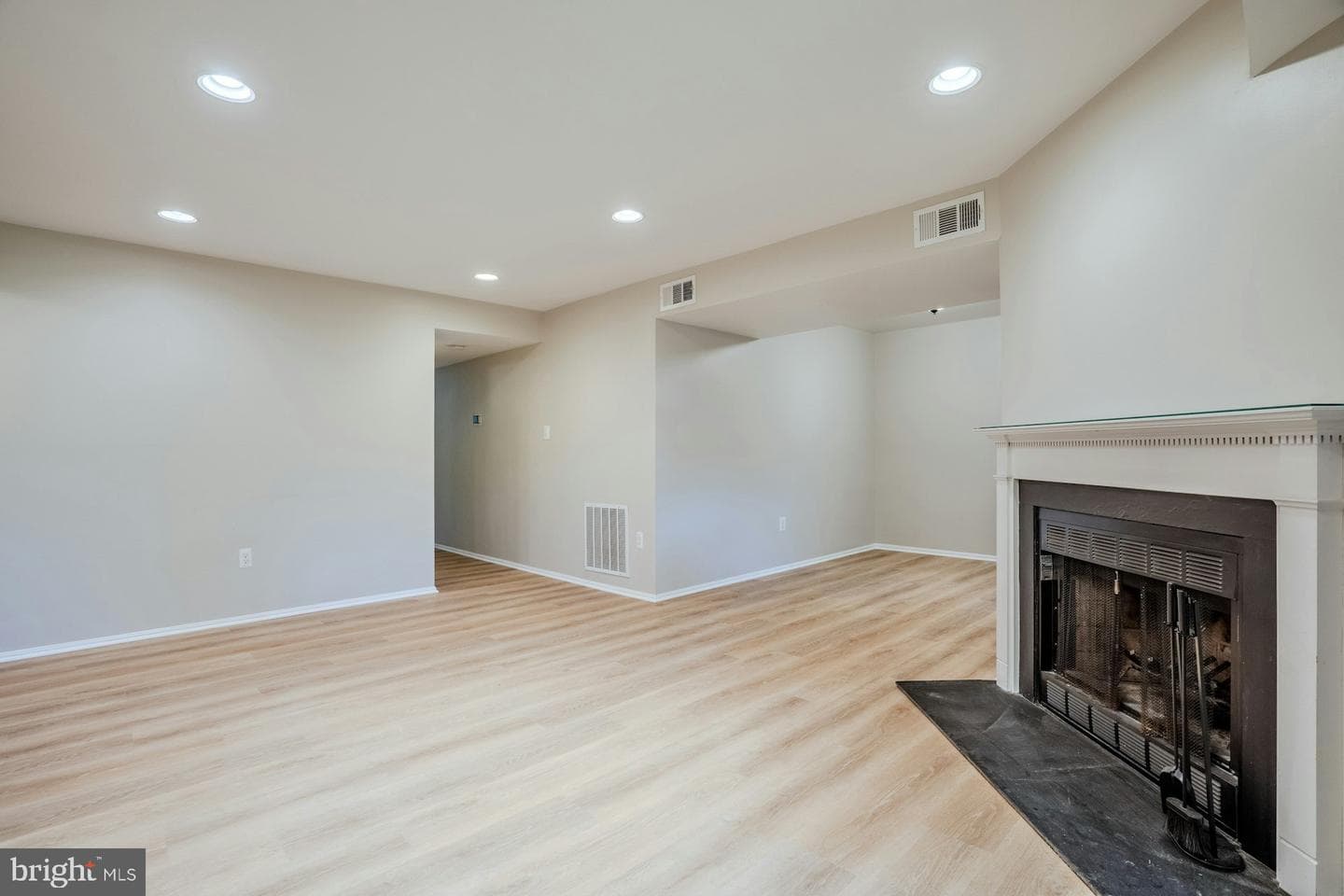 7717 Inversham Drive #116 photo 6