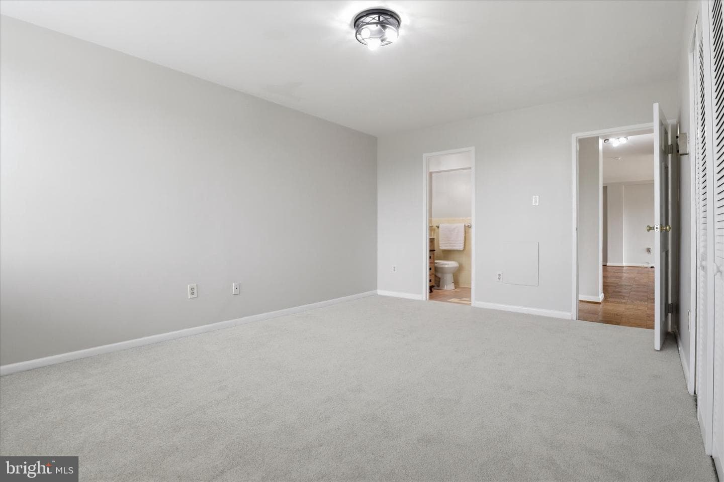 6641 Wakefield Drive #703 photo 21