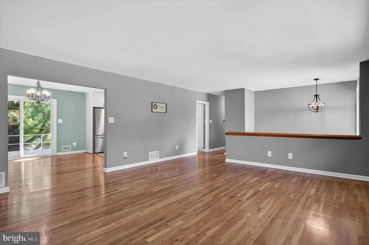 7108 Waldorf Lane photo 15