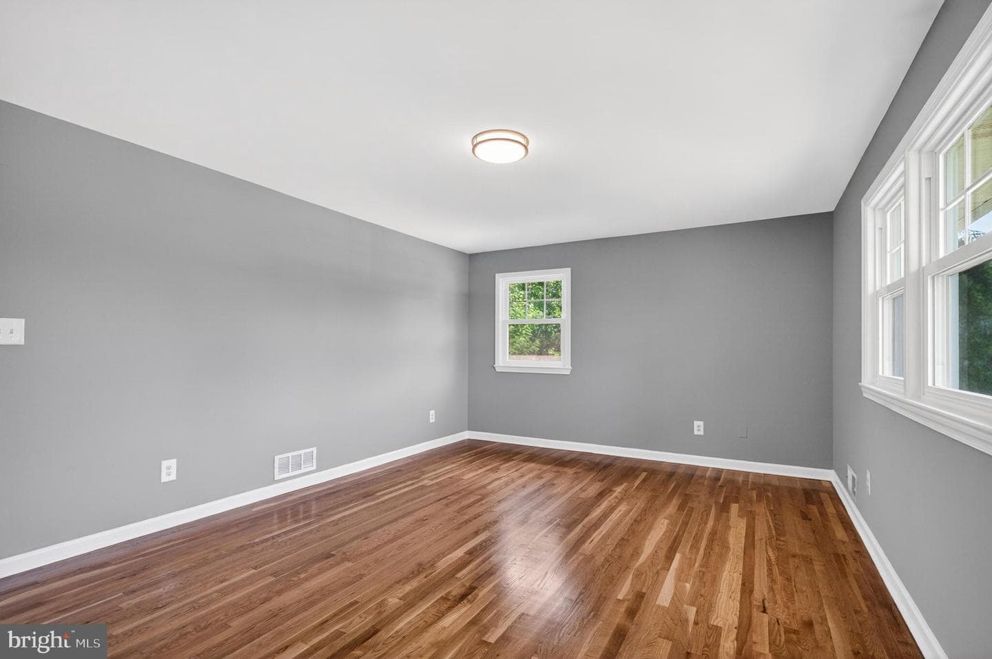 7108 Waldorf Lane photo 29