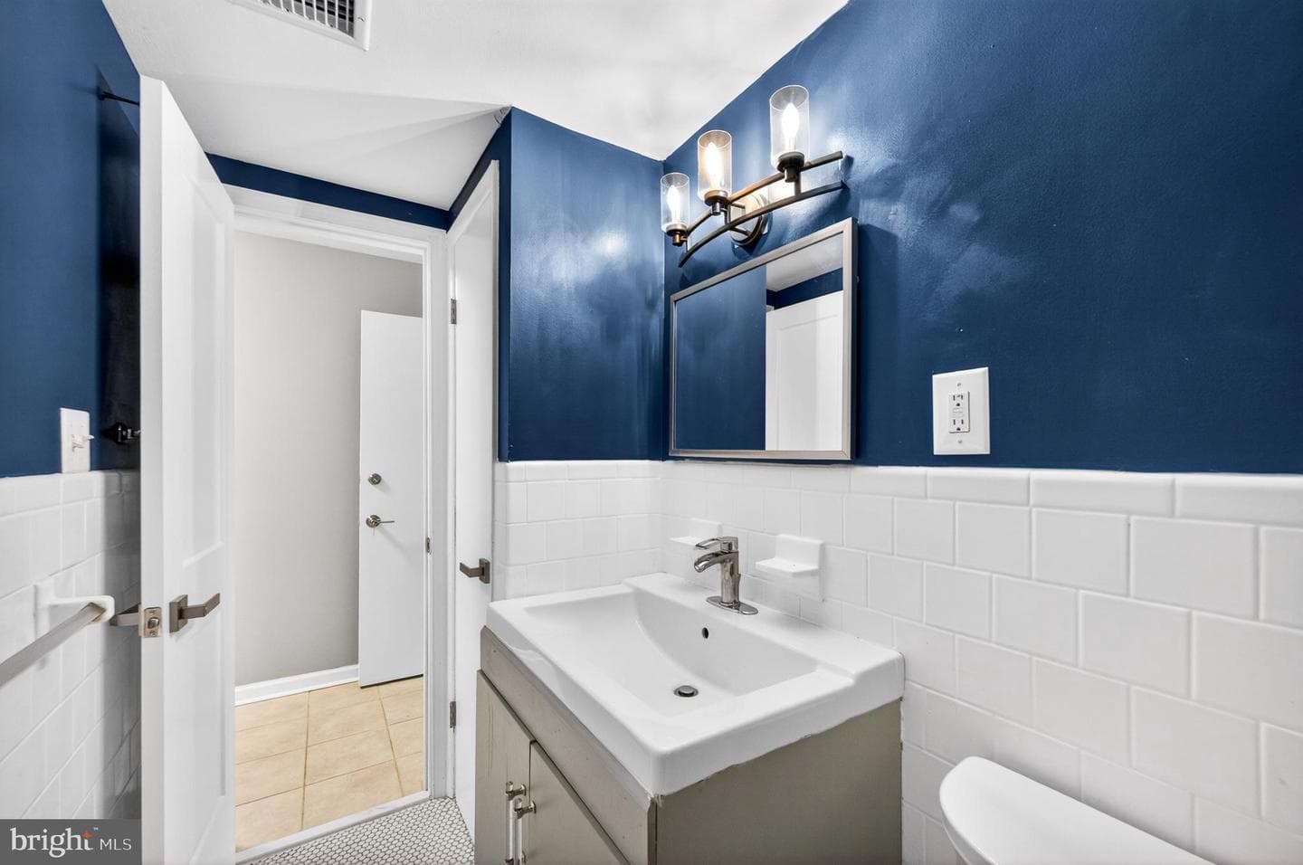 7108 Waldorf Lane photo 39