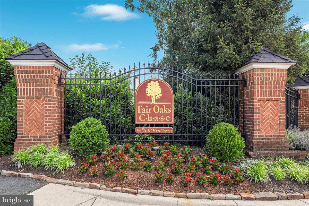 12221 Harbor Town Circle photo 6