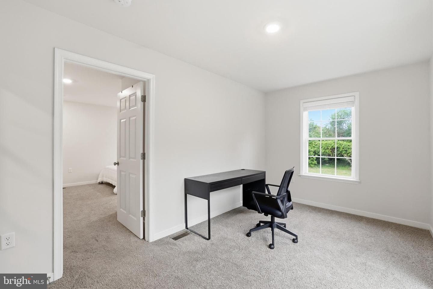 8528 Engleside Street photo 16