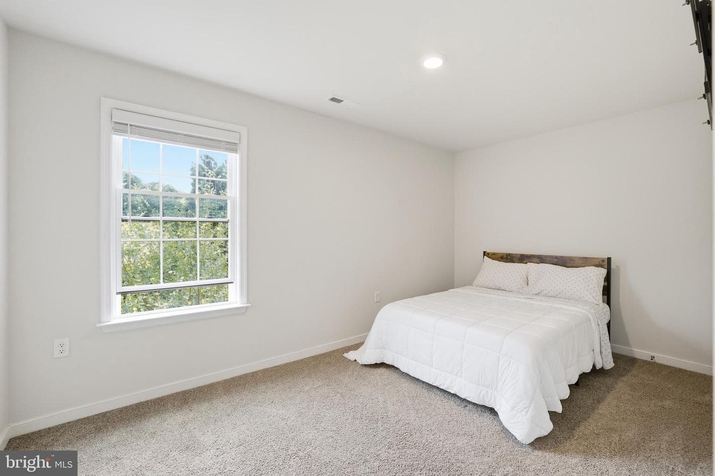 8528 Engleside Street photo 33