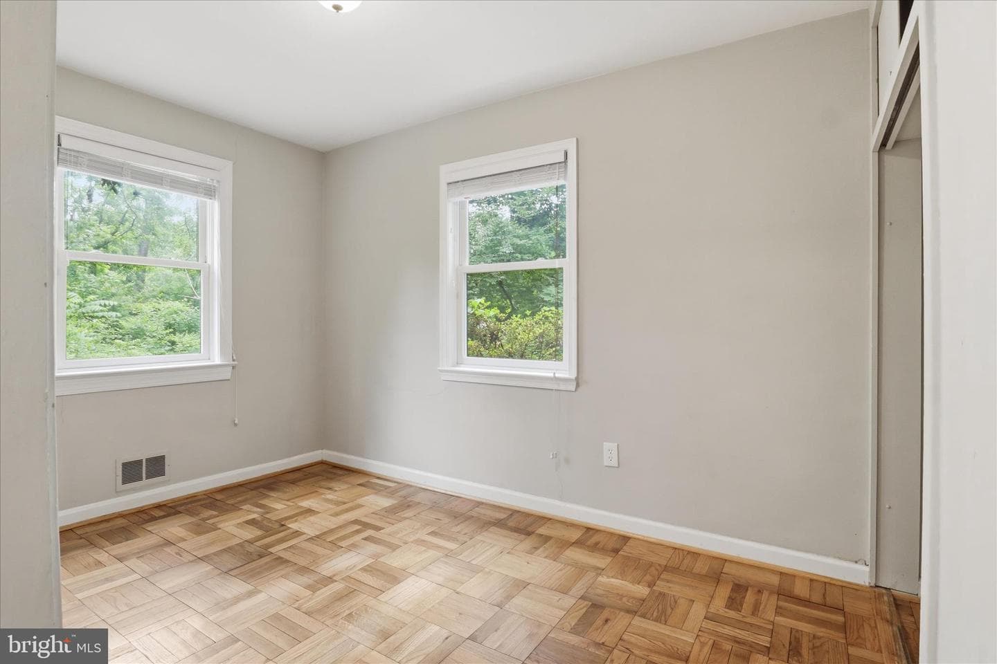 7613 Fort Hunt Road photo 17