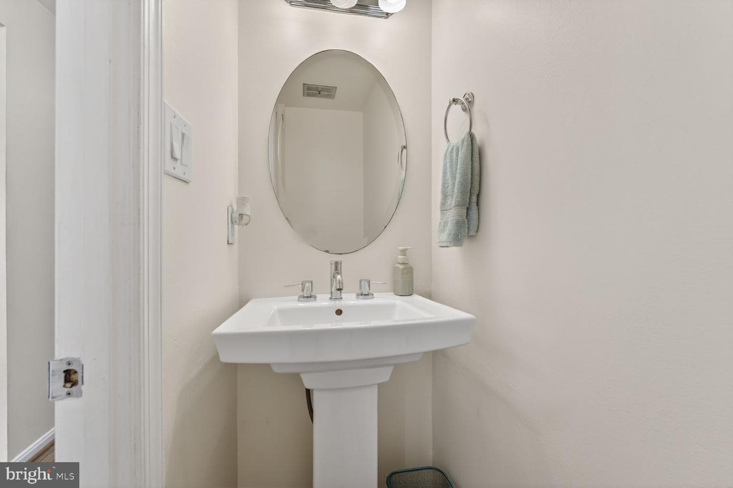 6194 Little Valley Way photo 7