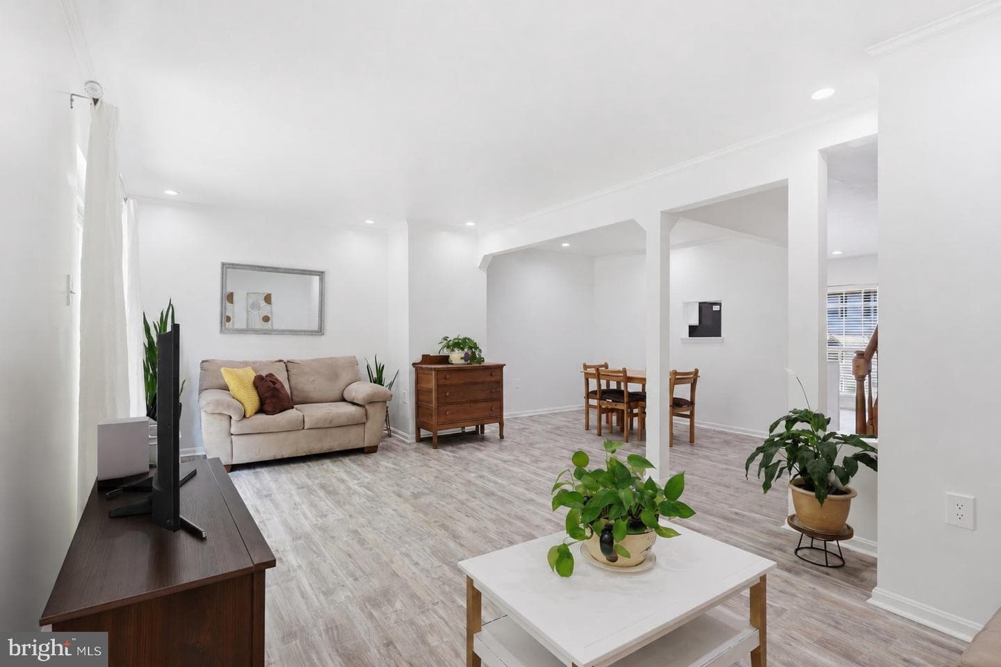5742 Burke Towne Court photo 10