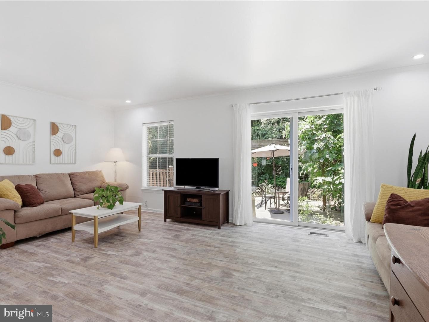 5742 Burke Towne Court photo 6