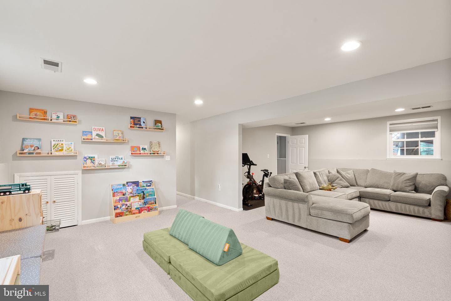 8446 Porter Lane photo 20