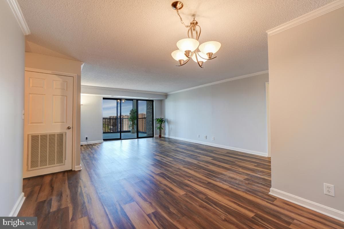 5902 Mount Eagle Drive #1501 photo 10