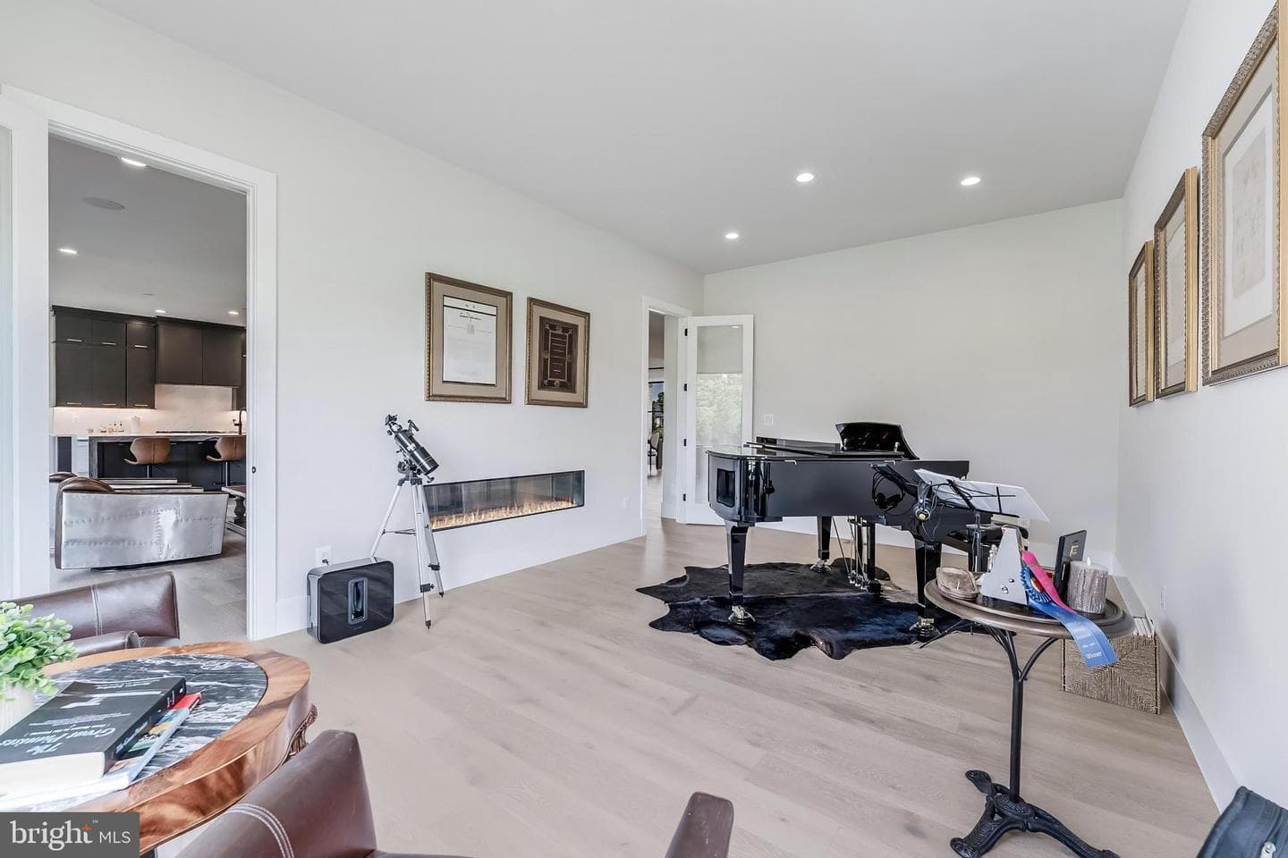 665 Stratford Hill Court photo 27