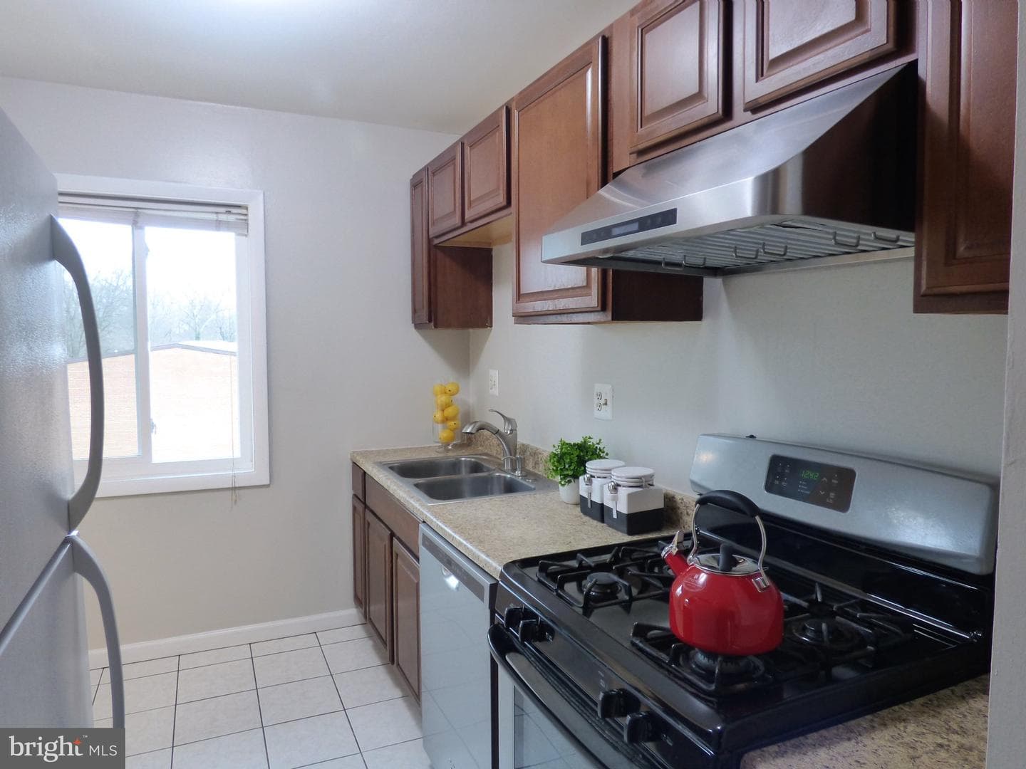 4104 Daniels Avenue #402 photo 3