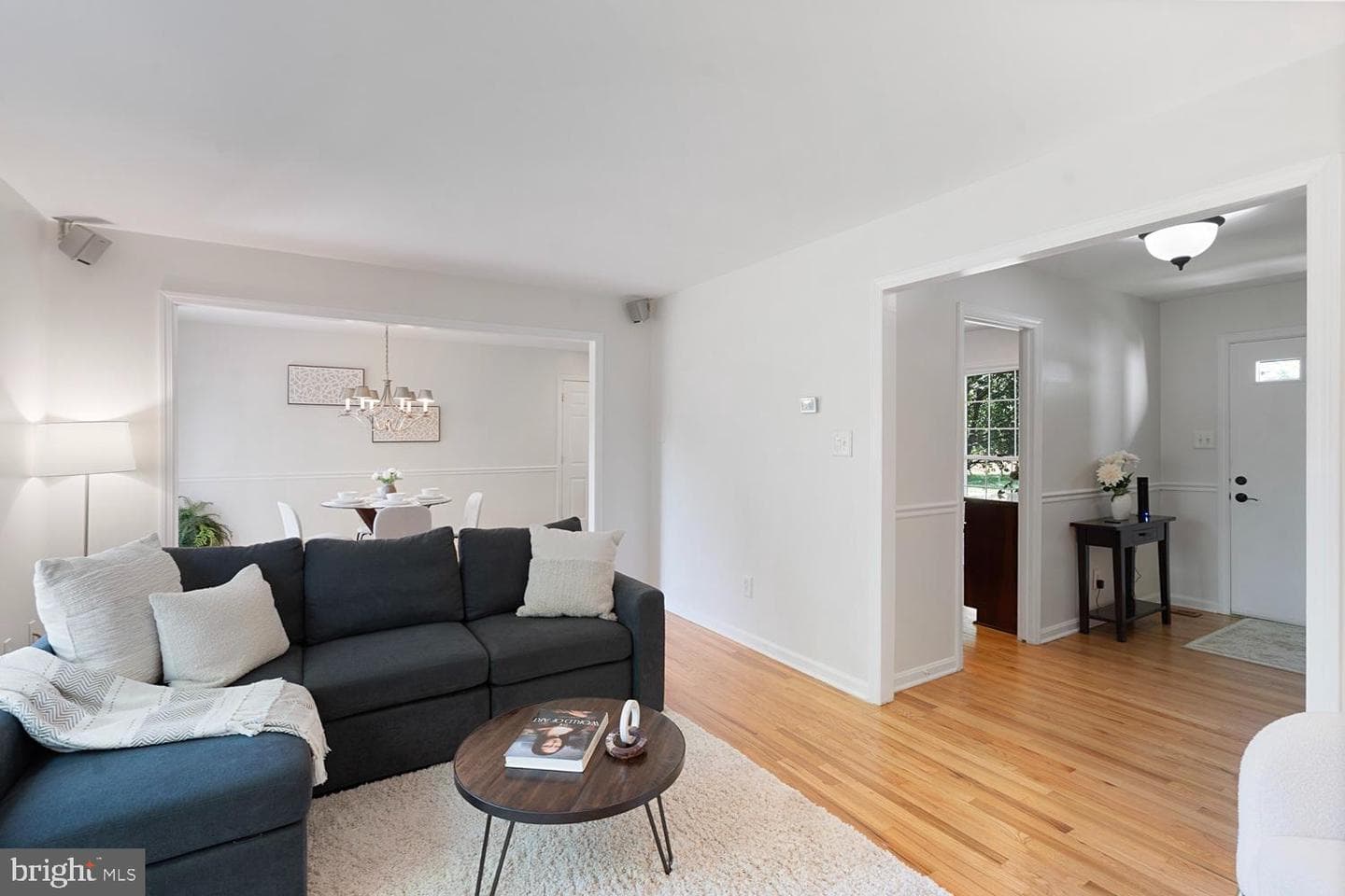 9501 Wallingford Drive photo 11
