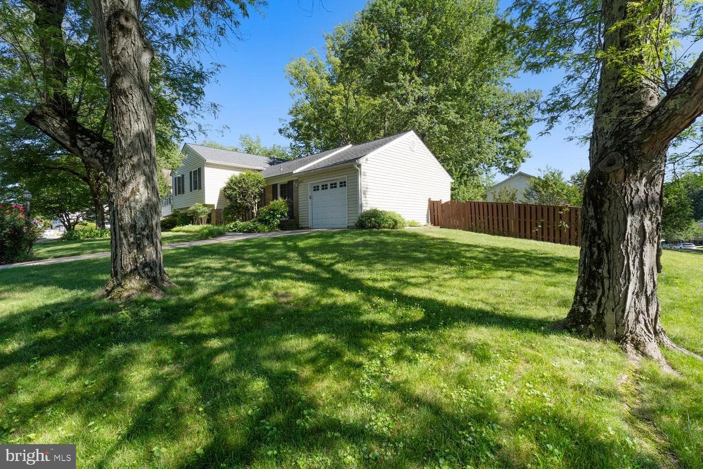 9501 Wallingford Drive photo 34