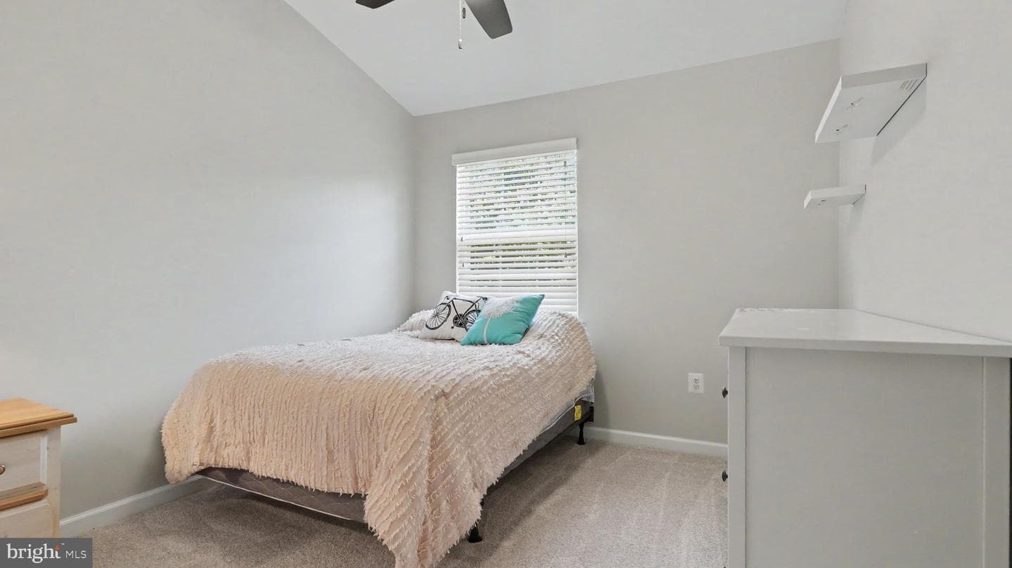 8584 Enochs Drive photo 32