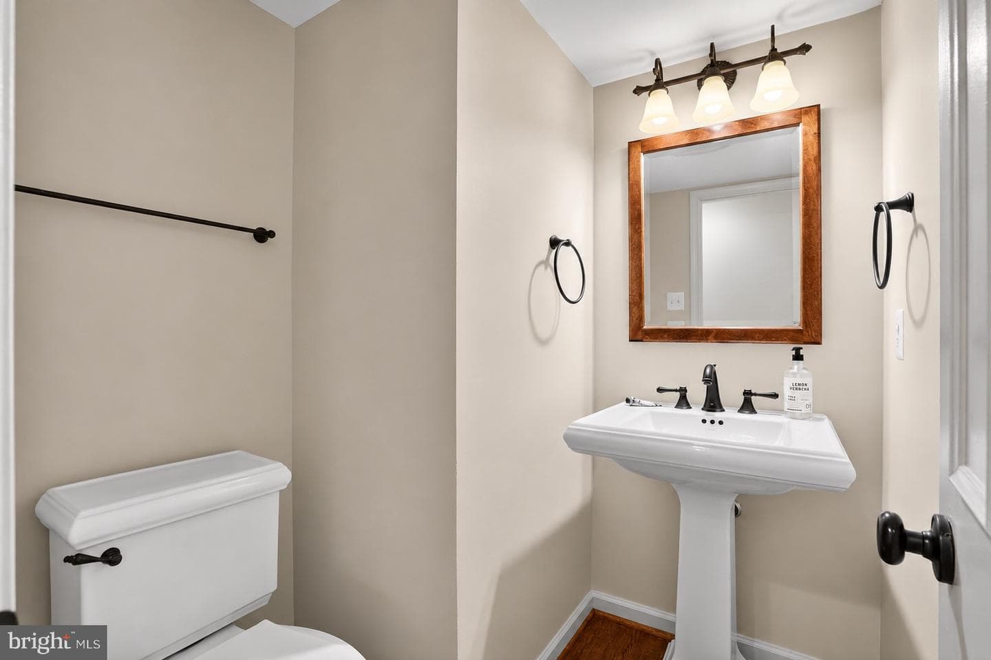 7007 Devereux Circle Drive photo 21