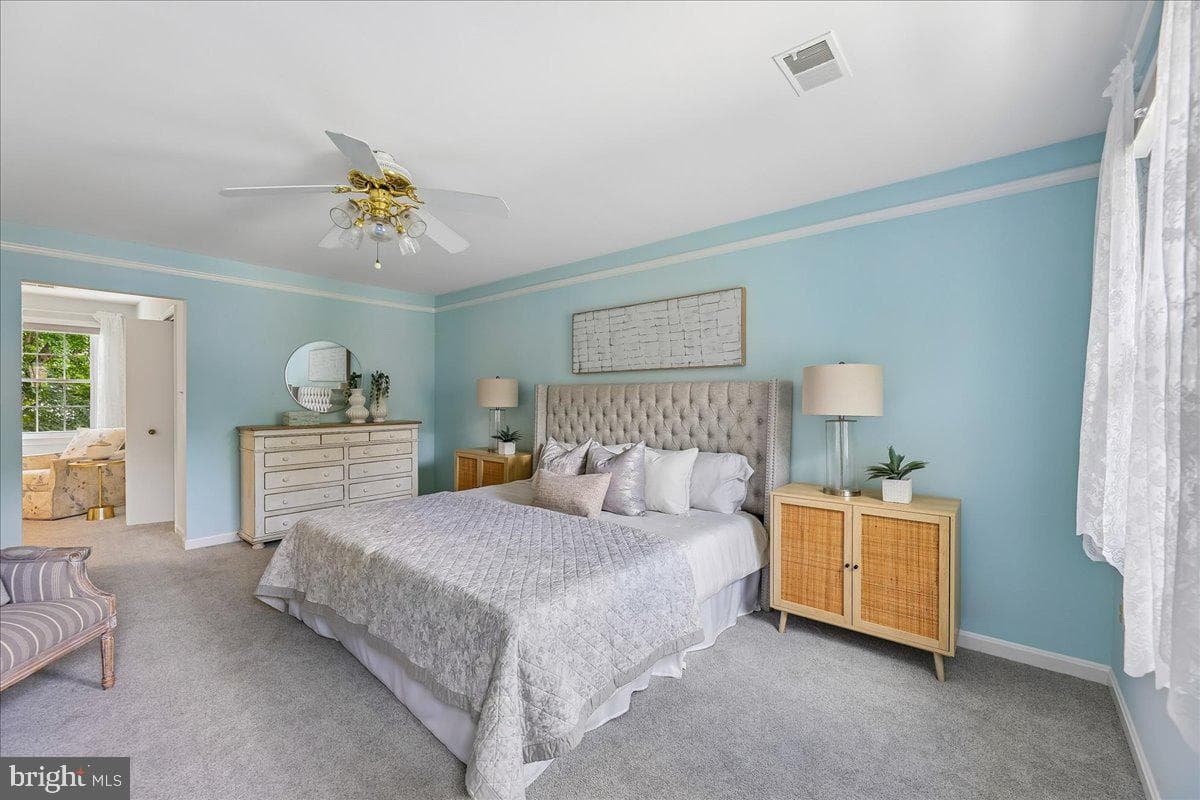 9804 Dansk Court photo 27