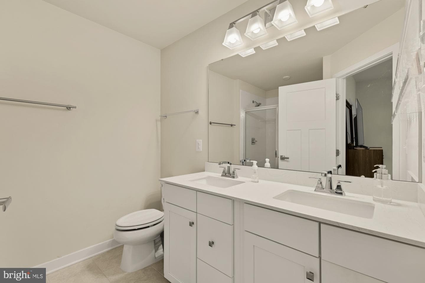 7831 Francis Dickens Lane photo 40