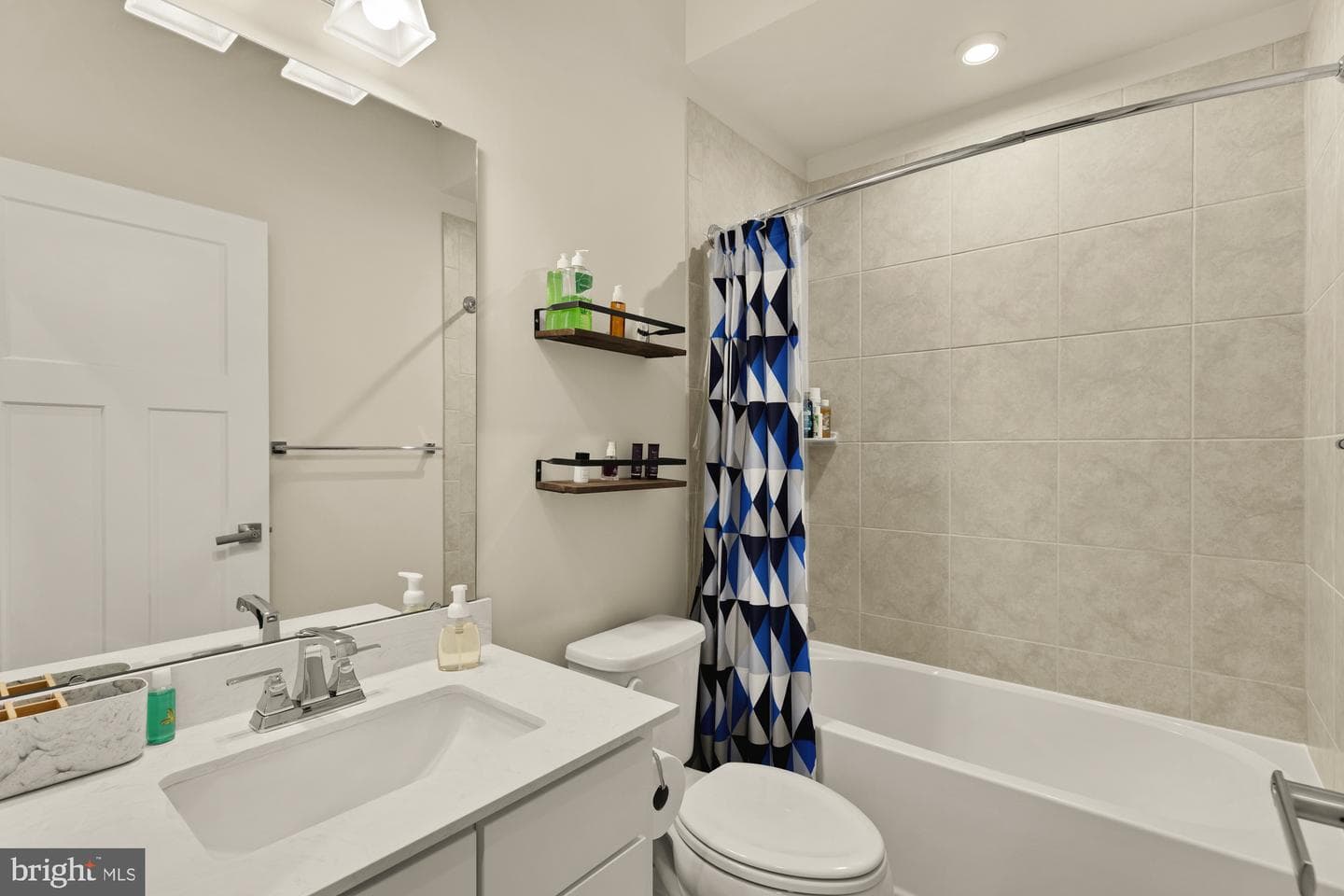 7831 Francis Dickens Lane photo 42
