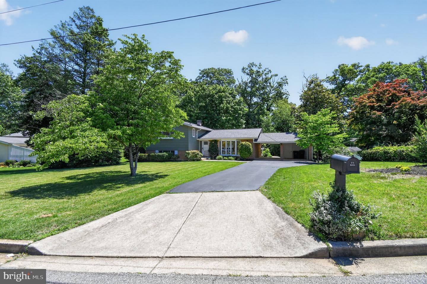 8815 Beauchamp Dr, Alexandria