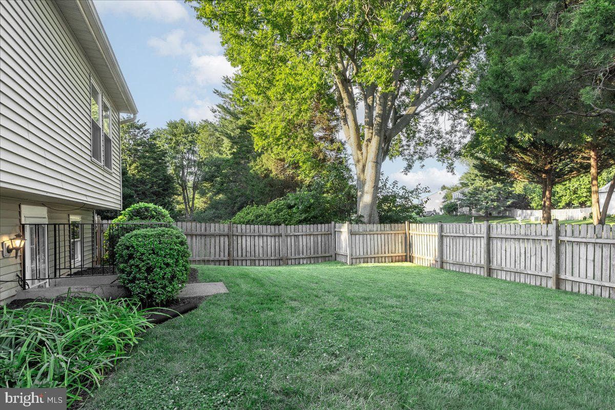 5512 Fence Post Court photo 46