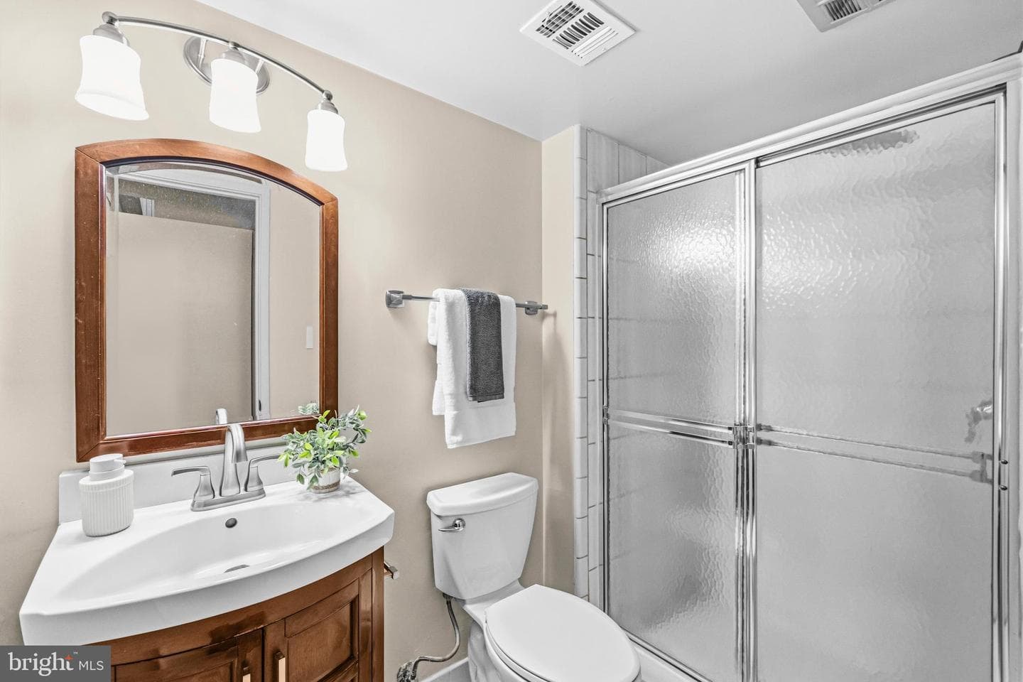 7802 Appledore Court photo 49