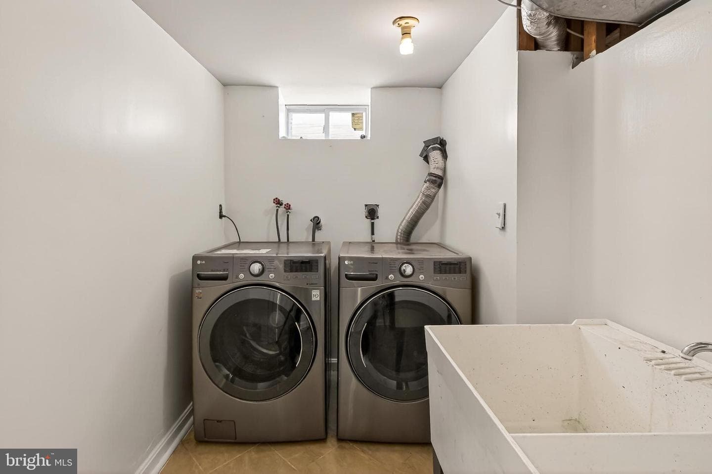 7705 Magarity Road photo 54